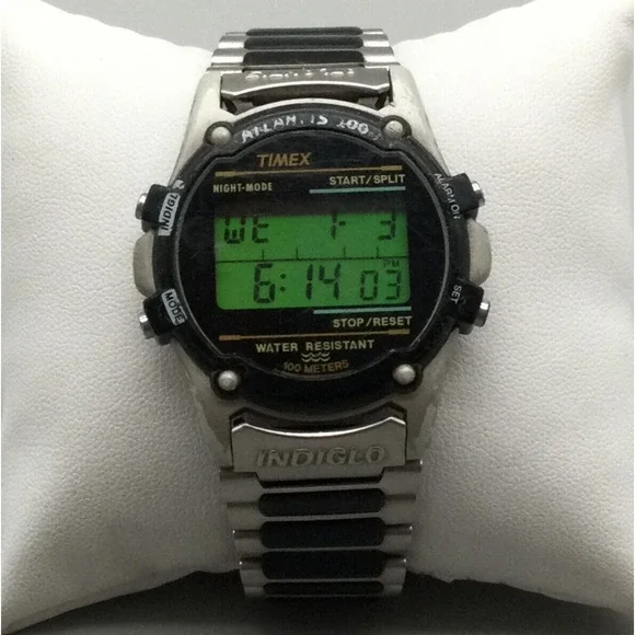 Vintage Timex Atlantis 100 Watch Men Silver Tone Black Indiglo New Battery 